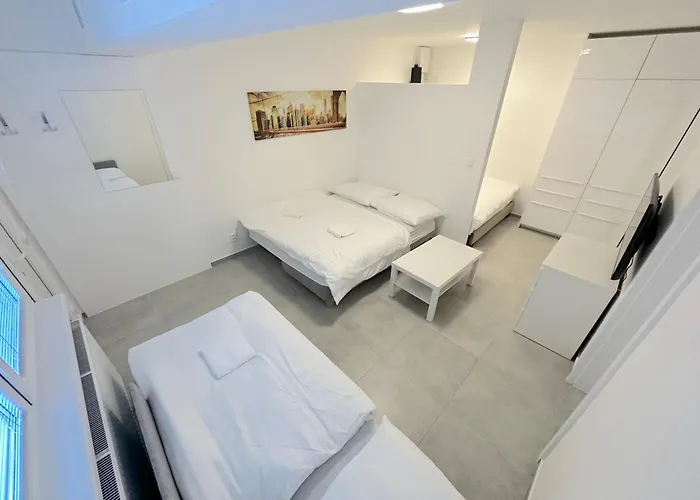 Krasny - Perfektny V Novom Meste Apartmán